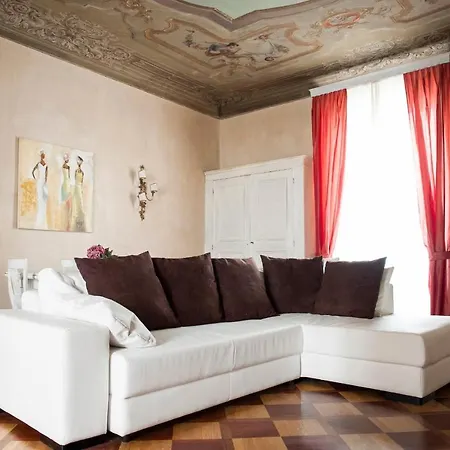Luxury Flat In Centre *